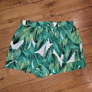 Shein tropical leaf shorts sz XL